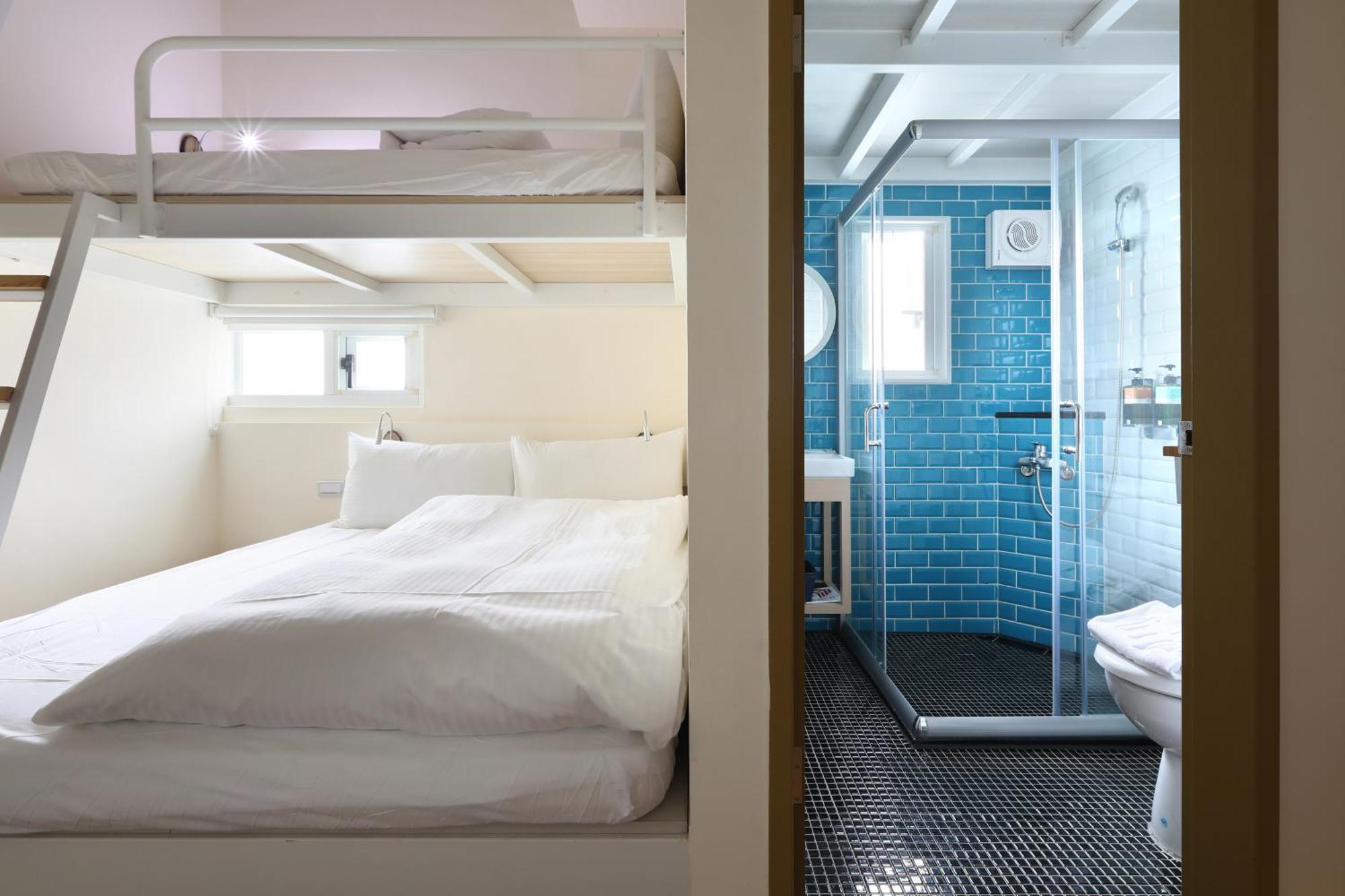 Mini Hotels Taichung Exterior photo