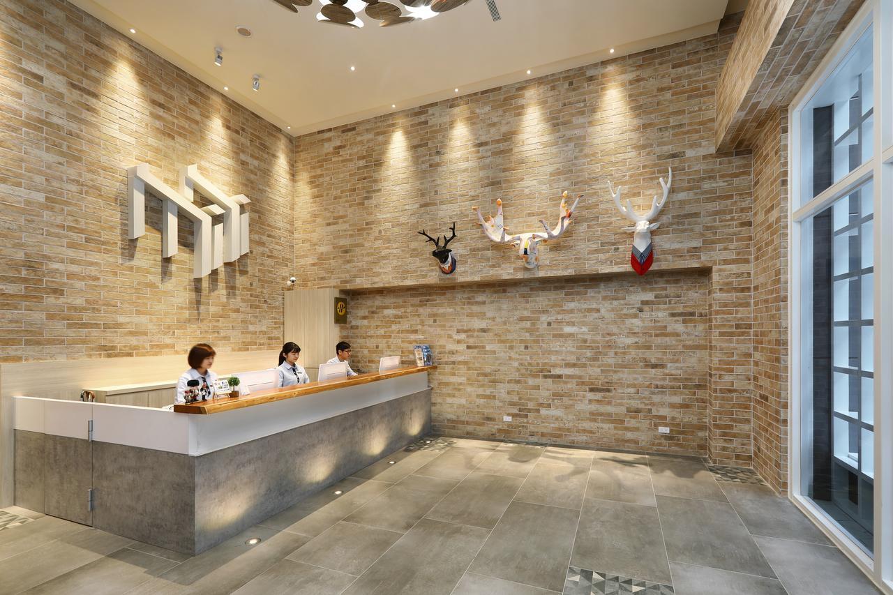 Mini Hotels Taichung Exterior photo